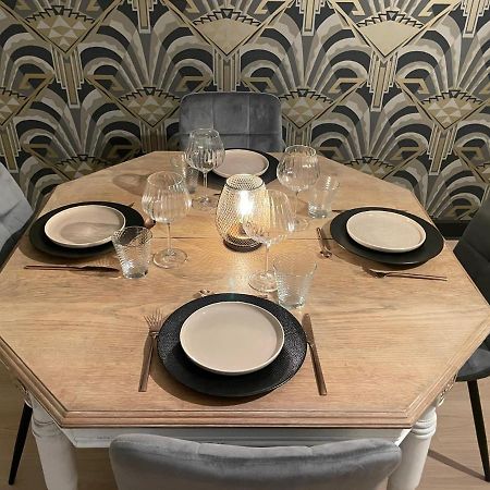 Appartement De Charme Au Pied De La Basilique Saint Remi Reims Eksteriør bilde